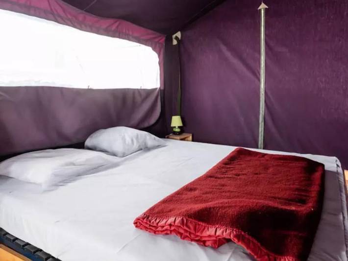 Tente pour 5 personnes, avec bassin pour enfant en Charente-Maritime - 3