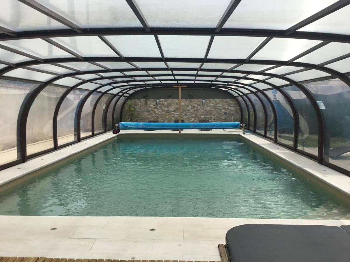 Villa Castalie - Maison de maître, grande piscine et jacuzzi, classée 5 étoiles in Montrichard Val de Cher, Région de Blois