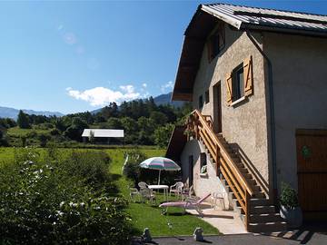 Gîte pour 6 personnes, avec jardin, animaux acceptés à Baratier