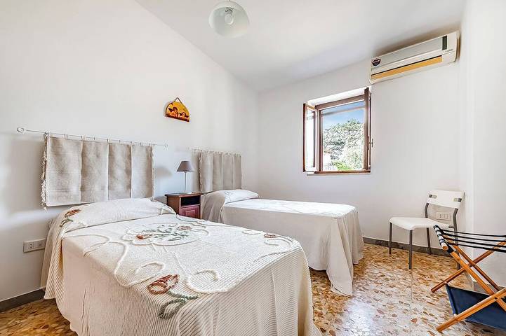 Casolare Di Puglia with private Pool, Noci, Italy in Noci, Bari Province
