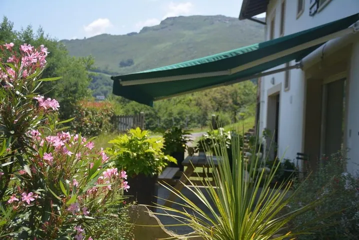 Apartamento de vacaciones para 4 personas, con jardín además de terraza y vistas - 1