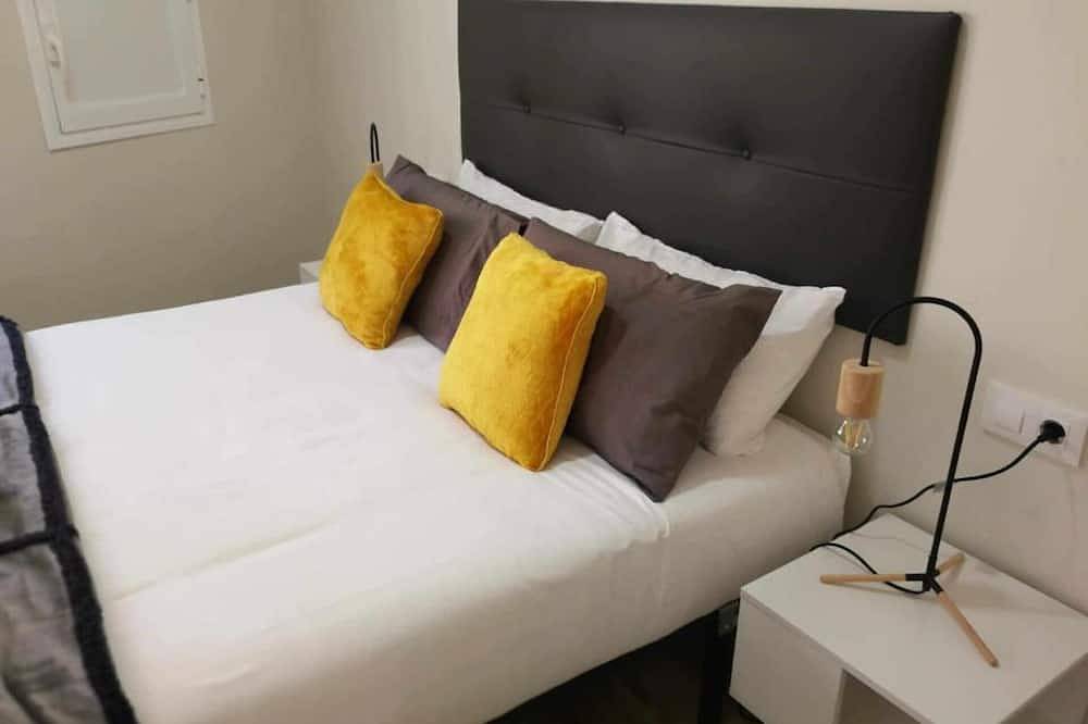 Entire apartment, K2 2-bedroom apartment in Cáceres, Cáceres Region