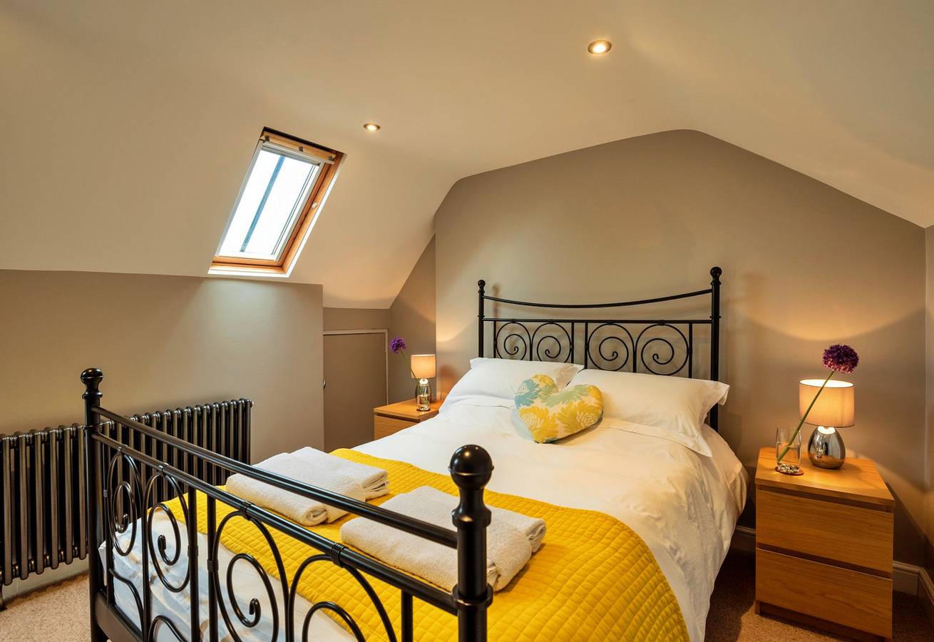 Entire apartment, The Old Post Office Apartment 3 in Buxton, Derbyshire