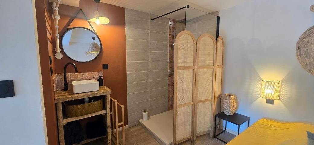 Location de vacances pour 2 personnes, avec Terrasse à Entrecasteaux - 3