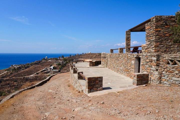 Location de vacances pour 6 personnes, avec vue ainsi que balcon et piscine dans Kea - 3