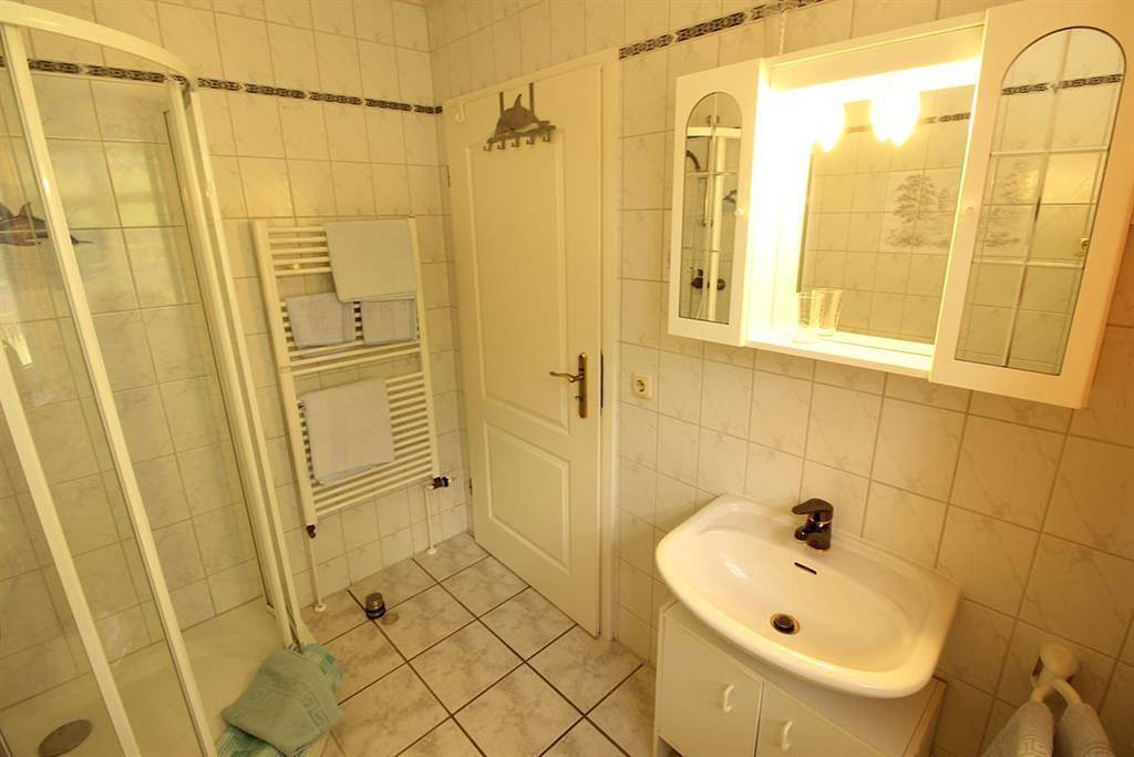 Apartamento de férias inteiro, Kl. Appartement/Fewo, Dusche, Wc, Seeblick in Hermannsburg, Südheide Nature Park