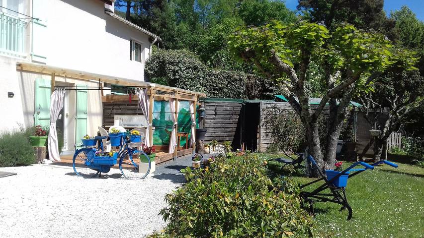 Location de vacances pour 2 personnes, avec terrasse à Sarlat-la-Canéda