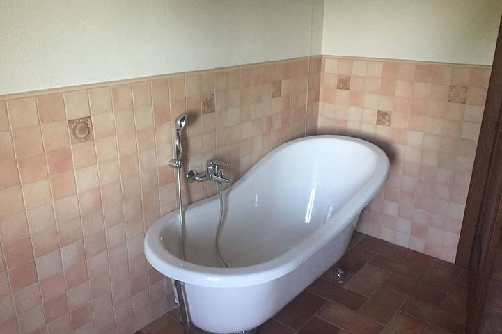 Renovated farmhouse with private swimming pool and spectacular views. in Castiglione Messer Raimondo, Gran Sasso