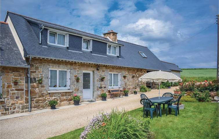 Location de vacances pour 4 personnes, avec Terrasse et Jardin à Caouënnec-Lanvézéac
