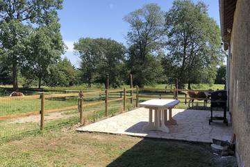Gîte pour 6 personnes, avec terrasse et jardin à Dissay-sous-Courcillon