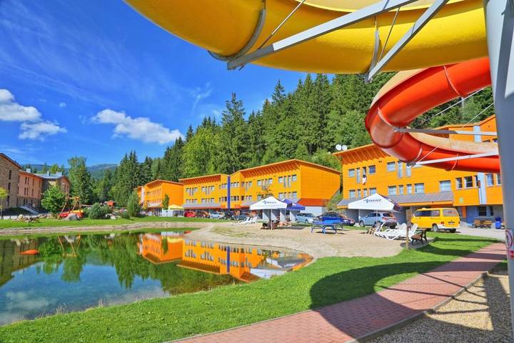 Hotel dla 4 osób, z Jacuzzi i Taras oraz Ogród i Sauna w Szpindlerowy Młyn