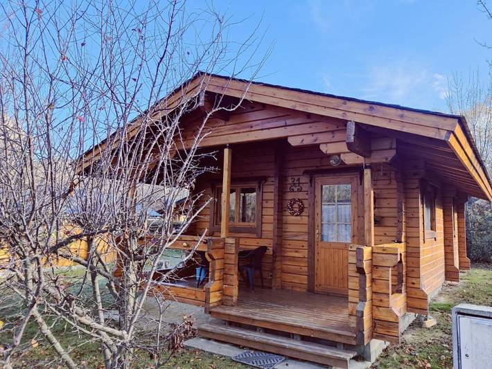 Camping para 6 personas, con Terraza y Jardín en Estavar