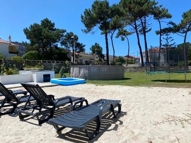 Beach House with Swimming Pool in Vila do Conde, Distrito do Porto