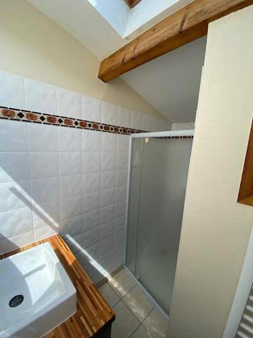 Location de vacances pour 5 personnes, avec jardin et vue, adapté aux familles à Varzay - 4