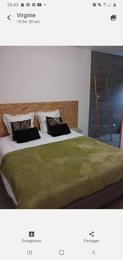 Double Room with Private Bathroom in Beauvoisin, Côte méditerranéenne (France)
