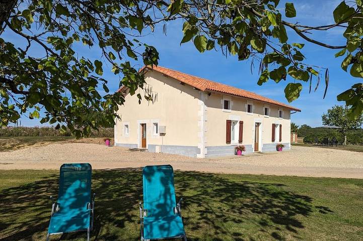 Gîte pour 6 personnes, avec jardin