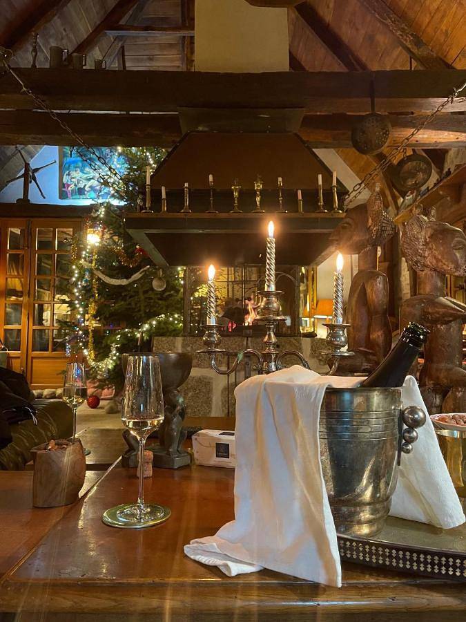 Location de vacances pour 14 personnes, avec piscine ainsi que vue et jardin, animaux acceptés à Le Nayrac