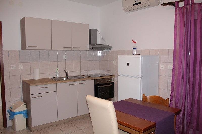 Studio Apartment with balcony in Primošten, Šibenik-Knin guovlu