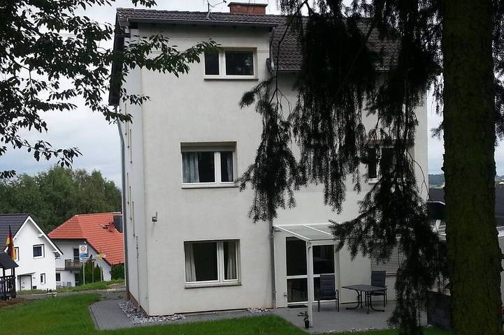Ferienhaus für 5 Personen, mit Terrasse und Garten in Eudenbach