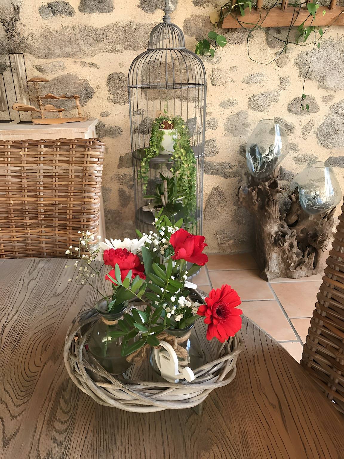 Bed and Breakfast 'Chambre Bohème' with Shared Garden and Wi-Fi in Saint-Malô-du-Bois, Loire Valley