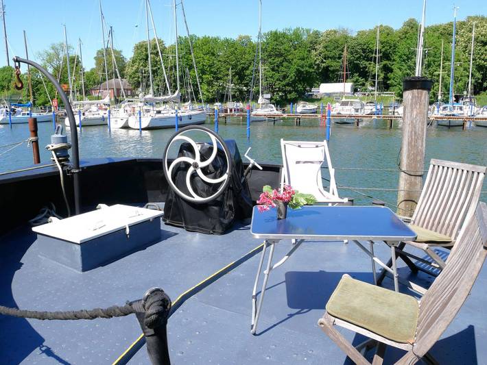 Boot für 2 Personen, mit Terrasse und Seeblick sowie Ausblick in Mecklenburg-Vorpommern - 4