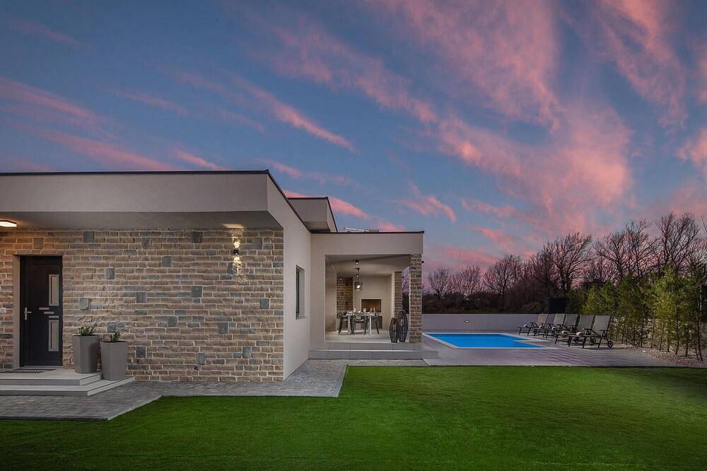 Beautiful home in Nin in Nin, Region de Zadar