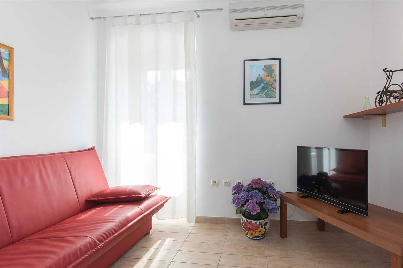 Ganze Wohnung, Apartment Nika mit Meerblick in Malinska-Dubašnica, Krk