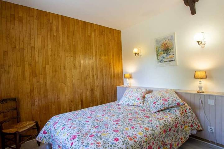 Gîte pour 6 personnes, avec jardin à Saint-Aubin-de-Nabirat - 3