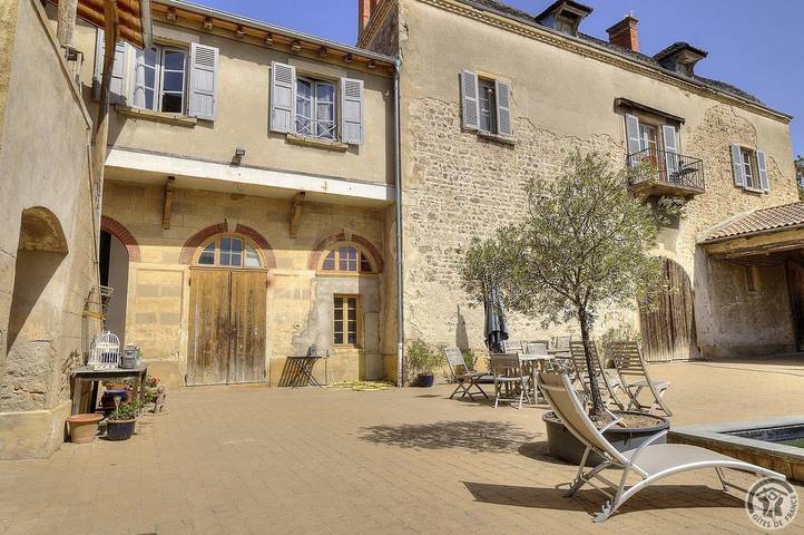 Gîte pour 13 personnes, avec piscine et jardin à Régnié-Durette - 3
