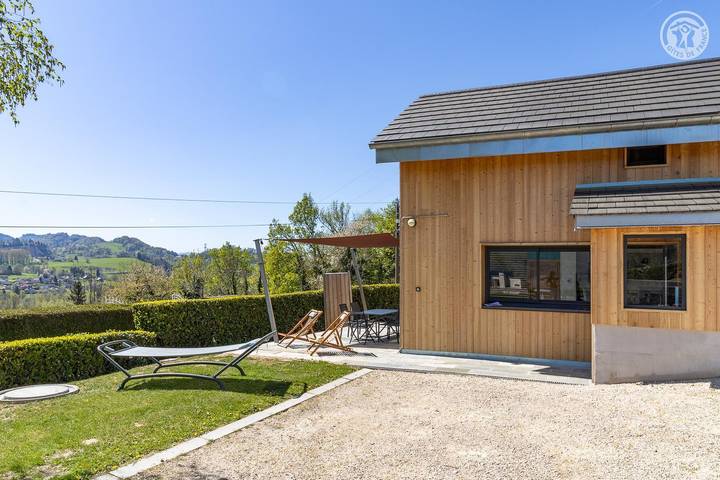 Gîte pour 4 personnes, avec Terrasse et Jardin dans Lac d'Aiguebelette - 3