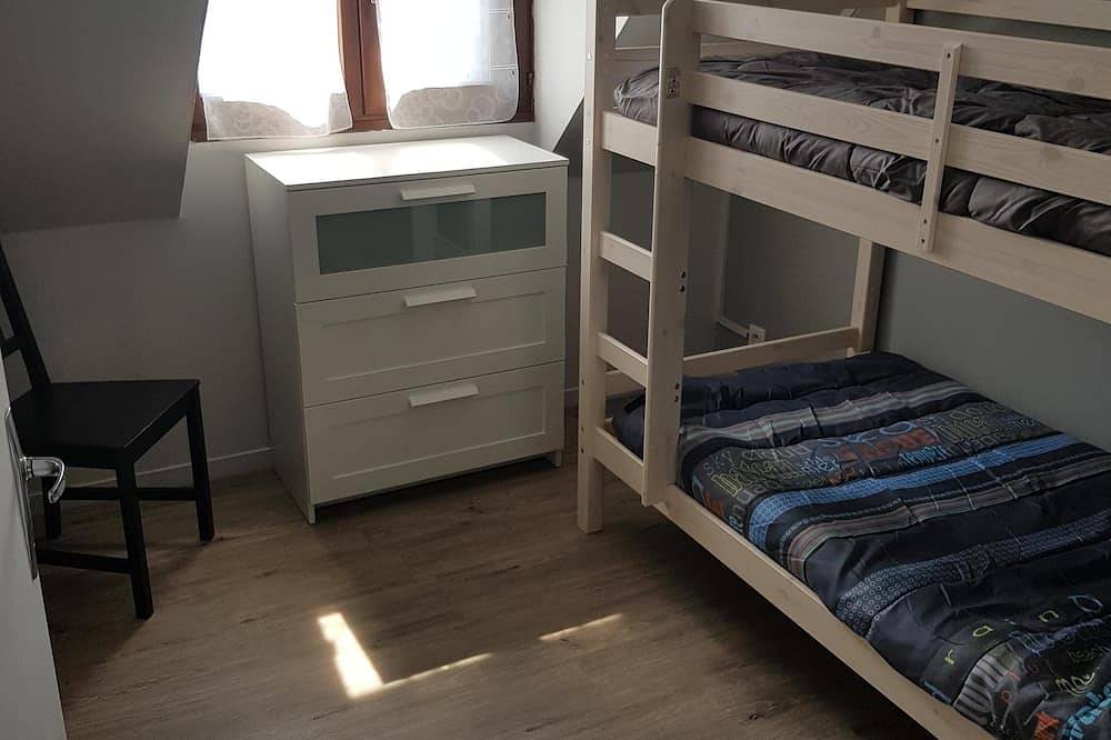 Apartamento entero, Apartamento T3 Duplex acceso directo a la playa y al mar desde el balcón in Blonville-sur-Mer, Region de Lisieux