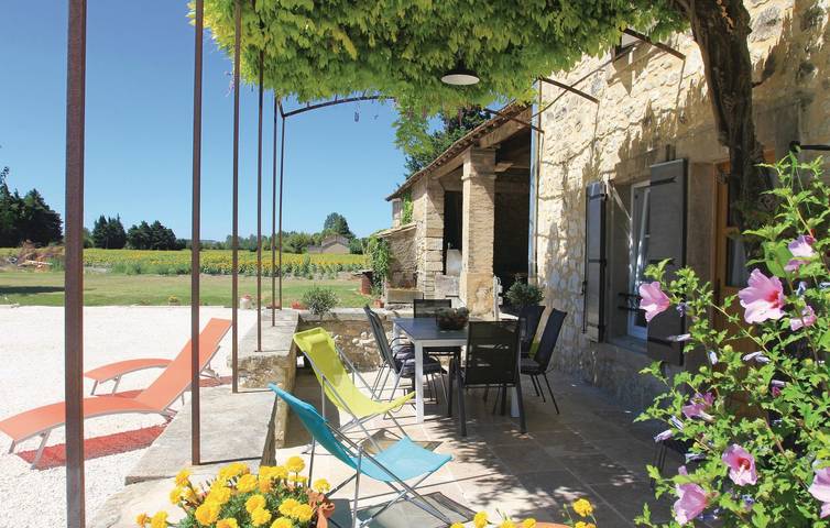 Retiro en el jardín con aparcamiento y aire acondicionado in Althen-des-Paluds, Vaucluse