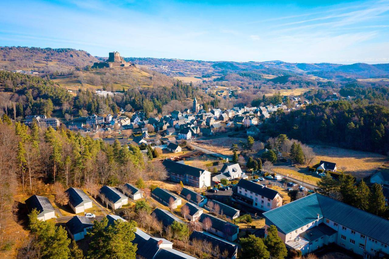 Azureva Club Murol in Murol, Parc naturel régional des Volcans d'Auvergne
