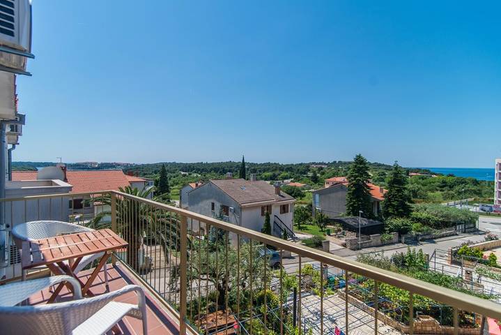 Ferienwohnung für 3 Personen, mit Balkon in Pula