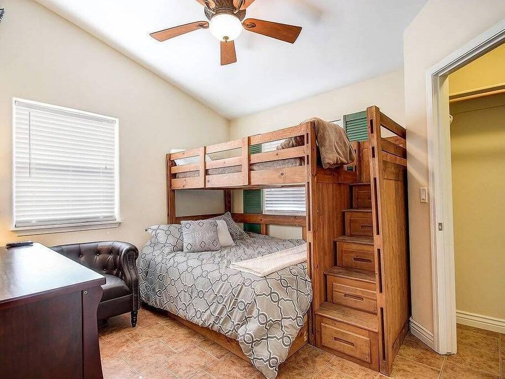 Log Cabin for 6 Guests in Coconino National Forest, Coconino County