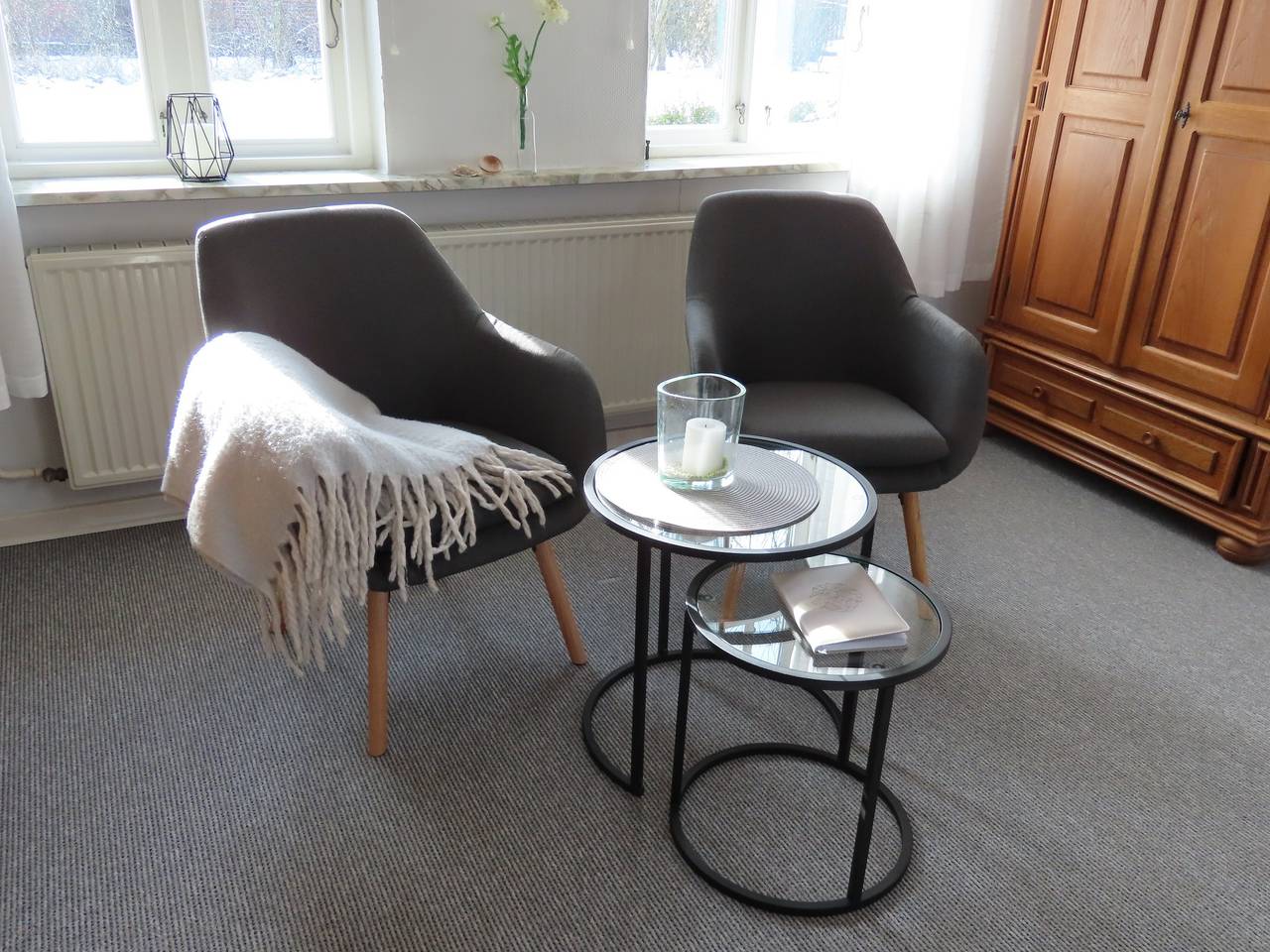 Entire apartment, Large courtyard with lawn, garden shed and terrace, Wlan in Ockholm, Nordseeküste