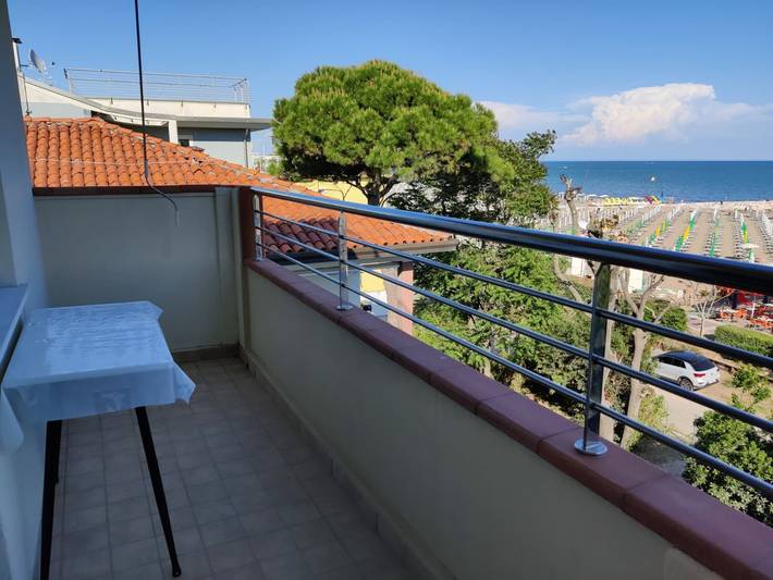 Ferienwohnung für 3 Personen, mit Meerblick und Balkon/Terrasse