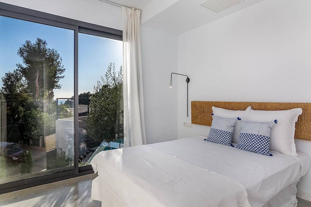 Luxuriöse Poolvilla für bis zu 12 Personen in Costa de la Calma, Calvià