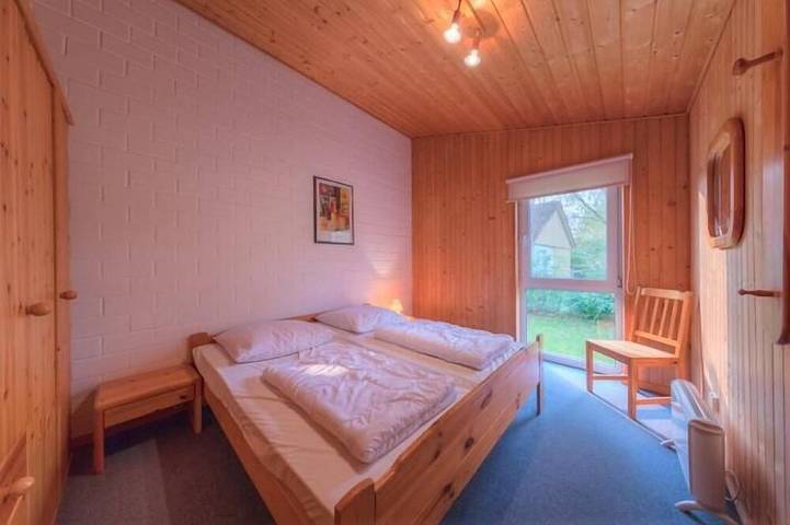 Möwe 17 - Petite maison de vacances confortable dans le parc de vacances Mirow in Granzow, Mirow