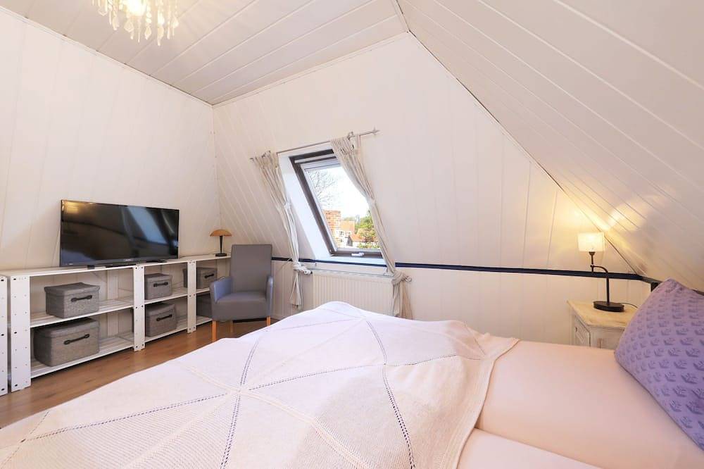 Entire apartment, The apartment is located on the 2nd floor of the front house and is about 42 sqm in Lüneburg, Nordheide