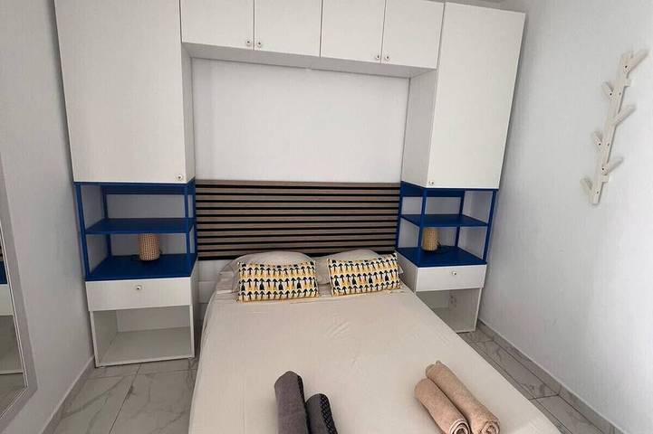 Ganze Wohnung, Studio Eureka, Fiber, Pool in Playa de LA BALLENA (Arona), Arona