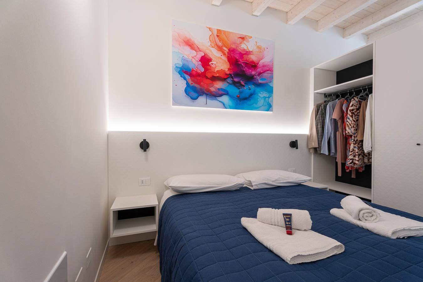Ganze Wohnung, Ferienwohnung 'Flat 3' mit Seeblick, Wlan und Klimaanlage in Salò, Gardasee-Berge
