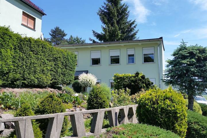 Ferienwohnung für 3 Personen, mit Garten