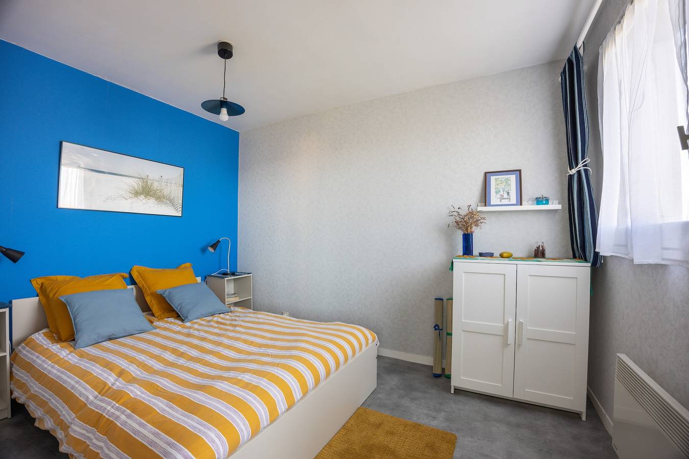 Entire apartment, Sunan - Appartement avec balcon in Courseulles-sur-Mer, Caen region