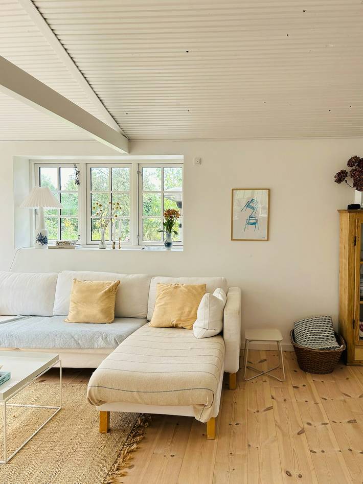 Ferieudlejning for 6 personer, med terrasse og have, børnevenlig i Sjællands Odde