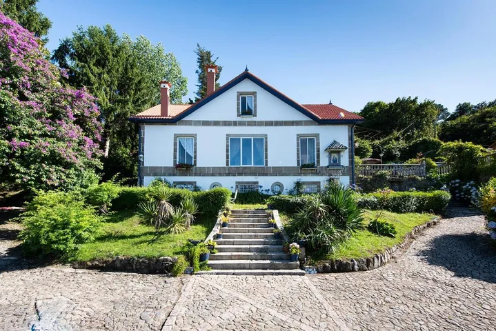 Maison de vacances pour 14 personnes, avec vue et jardin ainsi que vue sur le lac et piscine - 1