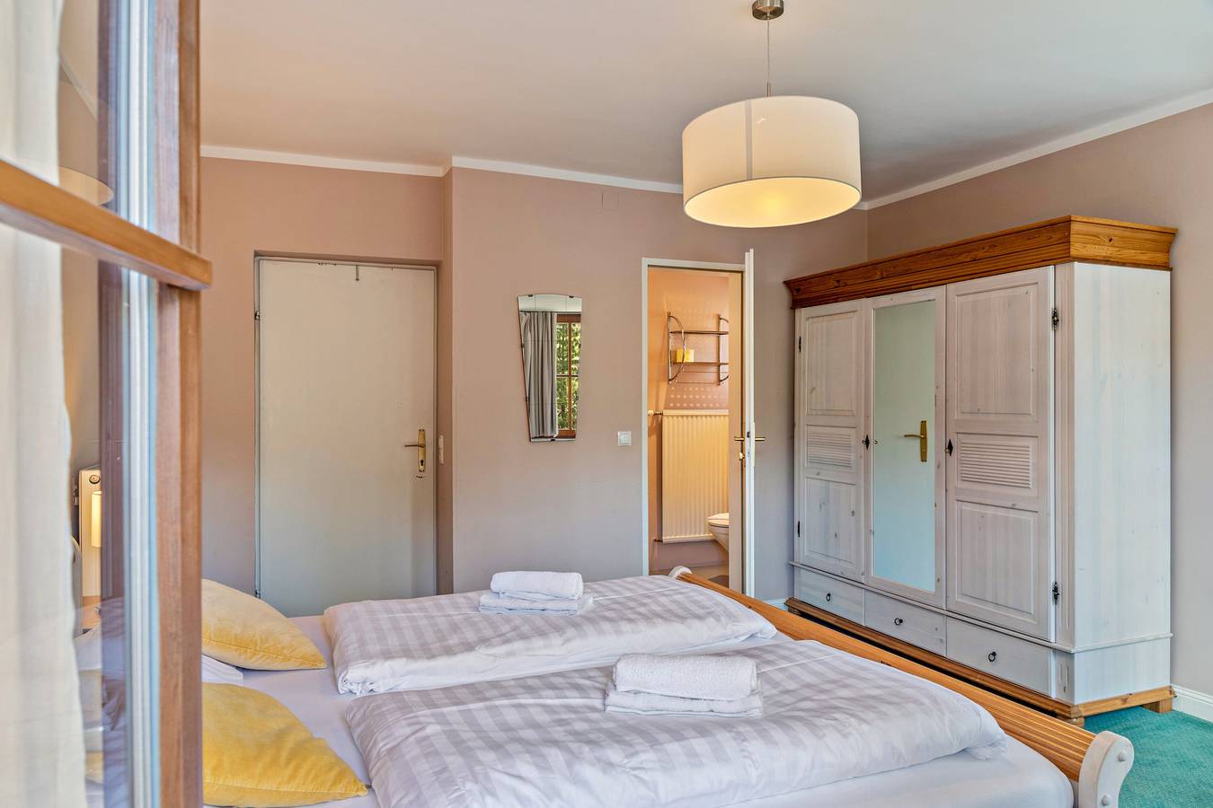 Room 5 Deluxe family room 2+1 (extra bed available for children) with mountain view, balcony in Seefeld in Tirol, Innsbruck region