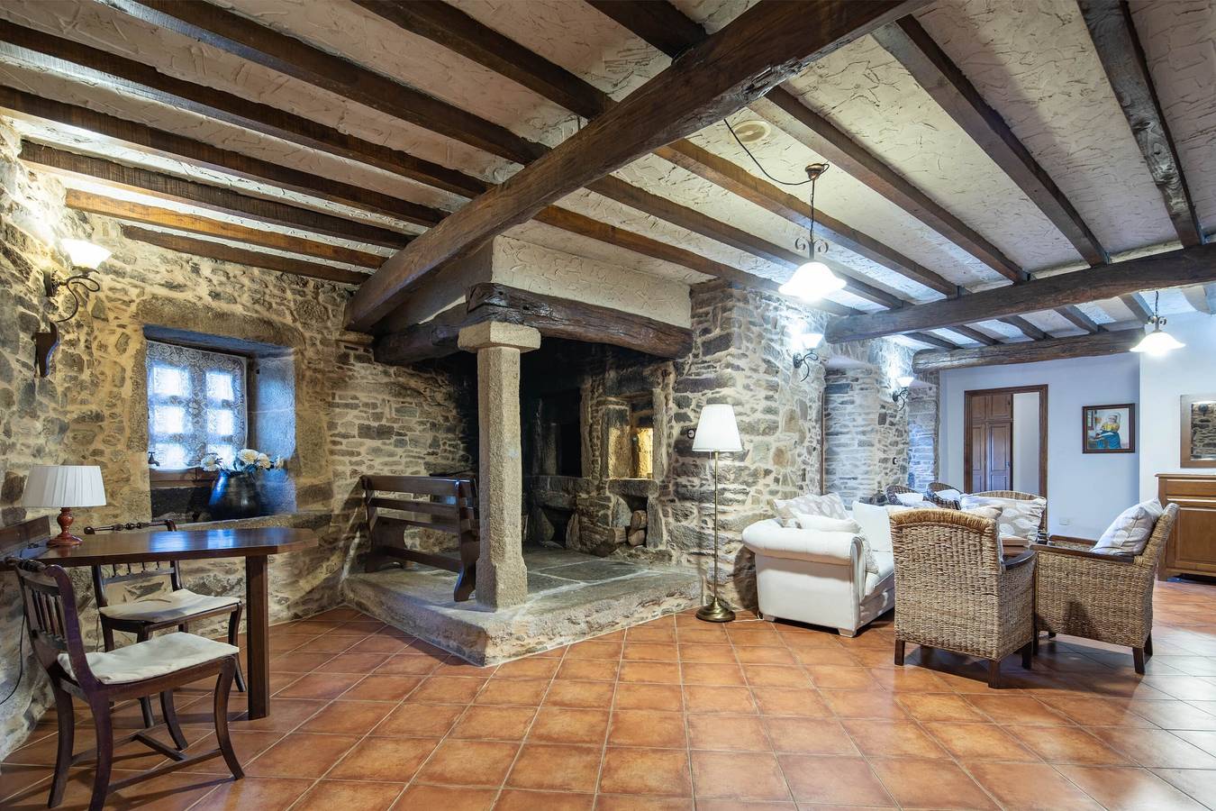 Casa rural 'Os Vilares L' con piscina compartida, jardín privado y Wi-Fi in Santiago de Compostela, Provincia de La Coruña