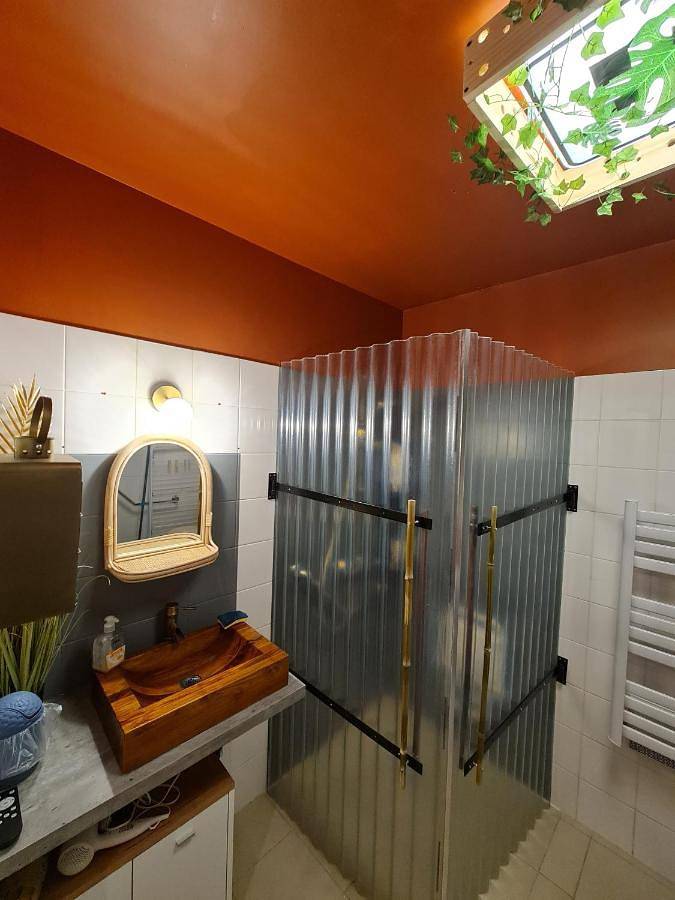 Appartement entier, One-Bedroom Apartment in Le Lude, Vallée de la Loire