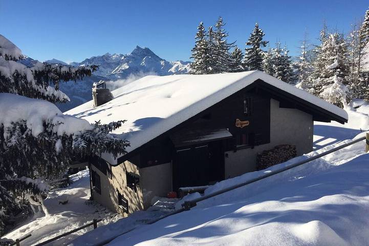 Chalet für 8 Personen, mit Garten und Pool sowie Balkon in Gryon